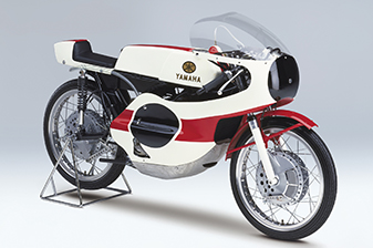 Yamaha RA97 (1966) 125cc Class Bill Ivy First Isle of Man TT Race Victory