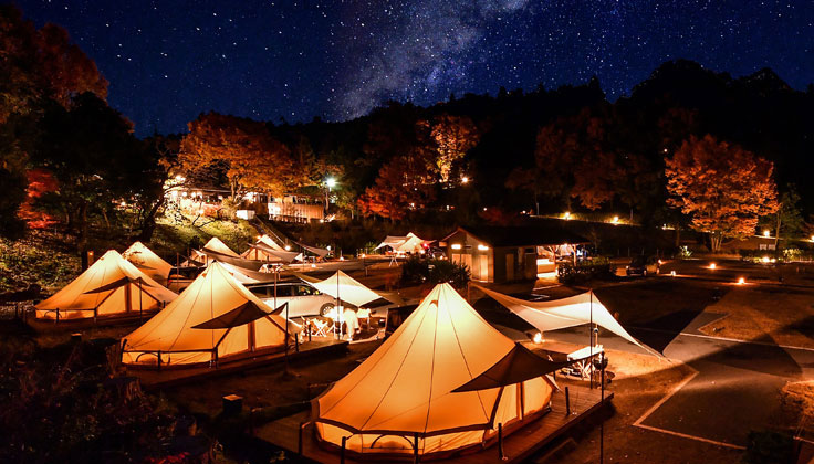 Sizzling BBQ under a star-filled sky! How to enjoy winter-exclusive glamping
