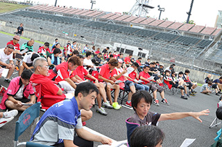 August 26, 2017 (Sat) "Mote tai" Gallery