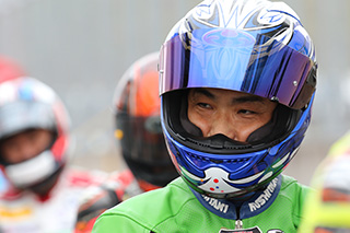 August 26, 2017 (Sat) "Mote tai" Gallery