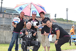 August 26, 2017 (Sat) "Mote tai" Gallery