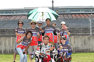 August 26, 2017 (Sat) "Mote tai" Gallery