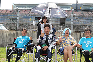 August 26, 2017 (Sat) "Mote tai" Gallery