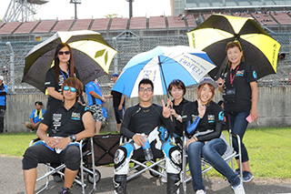 August 26, 2017 (Sat) "Mote tai" Gallery