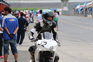 August 27, 2017 (Sun) "Mote tai" Gallery