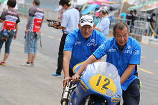 August 27, 2017 (Sun) "Mote tai" Gallery