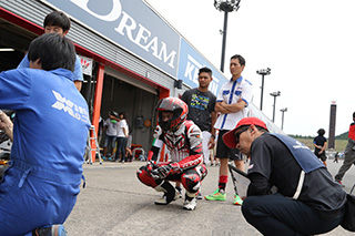 August 27, 2017 (Sun) "Mote tai" Gallery