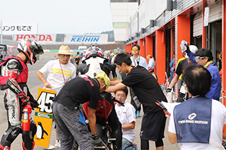 August 27, 2017 (Sun) "Mote tai" Gallery