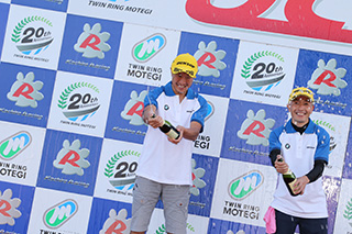 August 27, 2017 (Sun) "Mote tai" Gallery