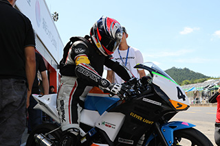 August 25, 2018 (Sat) "Mote tai" Gallery