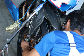 August 25, 2018 (Sat) "Mote tai" Gallery