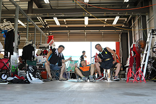 August 25, 2018 (Sat) "Mote tai" Gallery