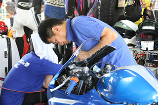 August 25, 2018 (Sat) "Mote tai" Gallery