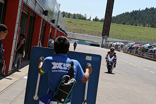 August 25, 2018 (Sat) "Mote tai" Gallery