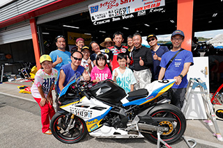 August 25, 2018 (Sat) "Mote tai" Gallery