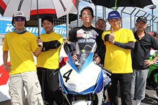 August 25, 2018 (Sat) "Mote tai" Gallery