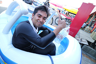 August 25, 2018 (Sat) "Mote tai" Gallery