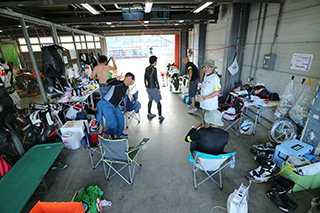 August 25, 2018 (Sat) "Mote tai" Gallery