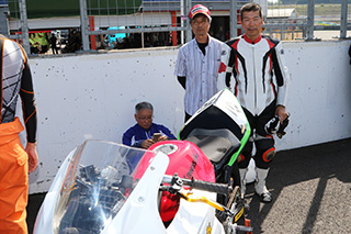 August 26, 2018 (Sun) "Mote tai" Gallery