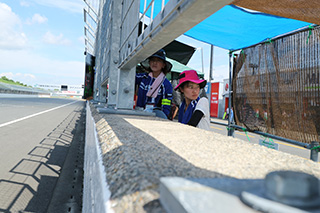 August 26, 2018 (Sun) "Mote tai" Gallery