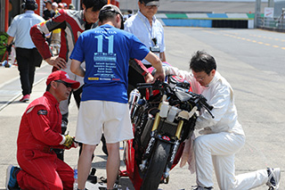 August 26, 2018 (Sun) "Mote tai" Gallery