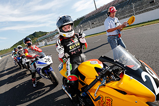 August 26, 2018 (Sun) "Mote tai" Gallery