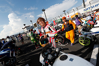 August 26, 2018 (Sun) "Mote tai" Gallery