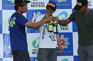 August 26, 2018 (Sun) "Mote tai" Gallery