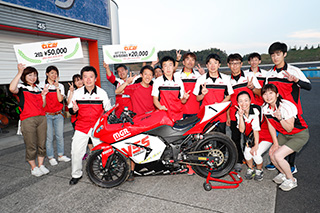 August 26, 2018 (Sun) "Mote tai" Gallery