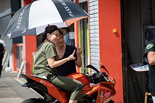 August 24, 2019 (Sat) "Mote tai" Gallery