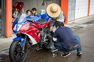 August 24, 2019 (Sat) "Mote tai" Gallery