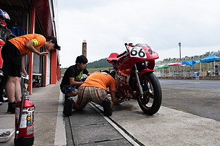 August 24, 2019 (Sat) "Mote tai" Gallery