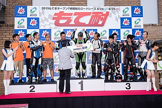 August 24, 2019 (Sat) "Mote tai" Gallery