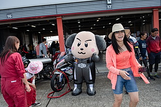 August 25, 2019 (Sun) "Mote tai" Gallery