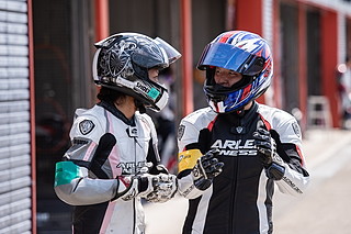 August 25, 2019 (Sun) "Mote tai" Gallery