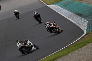 August 22, 2021 (Sun) "Mote tai" Gallery