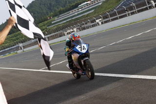 August 22, 2021 (Sun) "Mote tai" Gallery