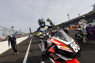 August 22, 2021 (Sun) "Mote tai" Gallery