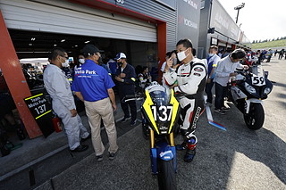 September 11, 2022 (Sun) "Mote tai" Gallery