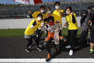 September 11, 2022 (Sun) "Mote tai" Gallery