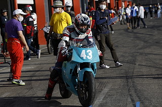 September 11, 2022 (Sun) "Mote tai" Gallery