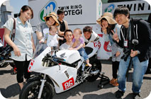 May 17, 2015 (Sun) Photo Gallery