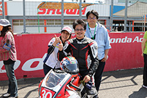 May 7, 2016 (Sat) Photo Gallery