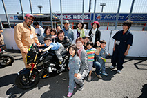 May 8, 2016 (Sun) Photo Gallery