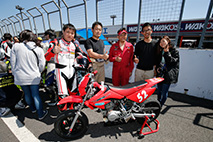 May 8, 2016 (Sun) Photo Gallery