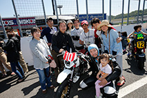 May 8, 2016 (Sun) Photo Gallery