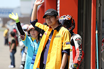 May 8, 2016 (Sun) Photo Gallery