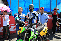 May 8, 2016 (Sun) Photo Gallery