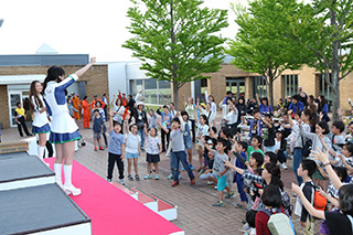 May 6, 2017 (Sat) Photo Gallery