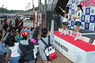 May 7, 2017 (Sun) Photo Gallery